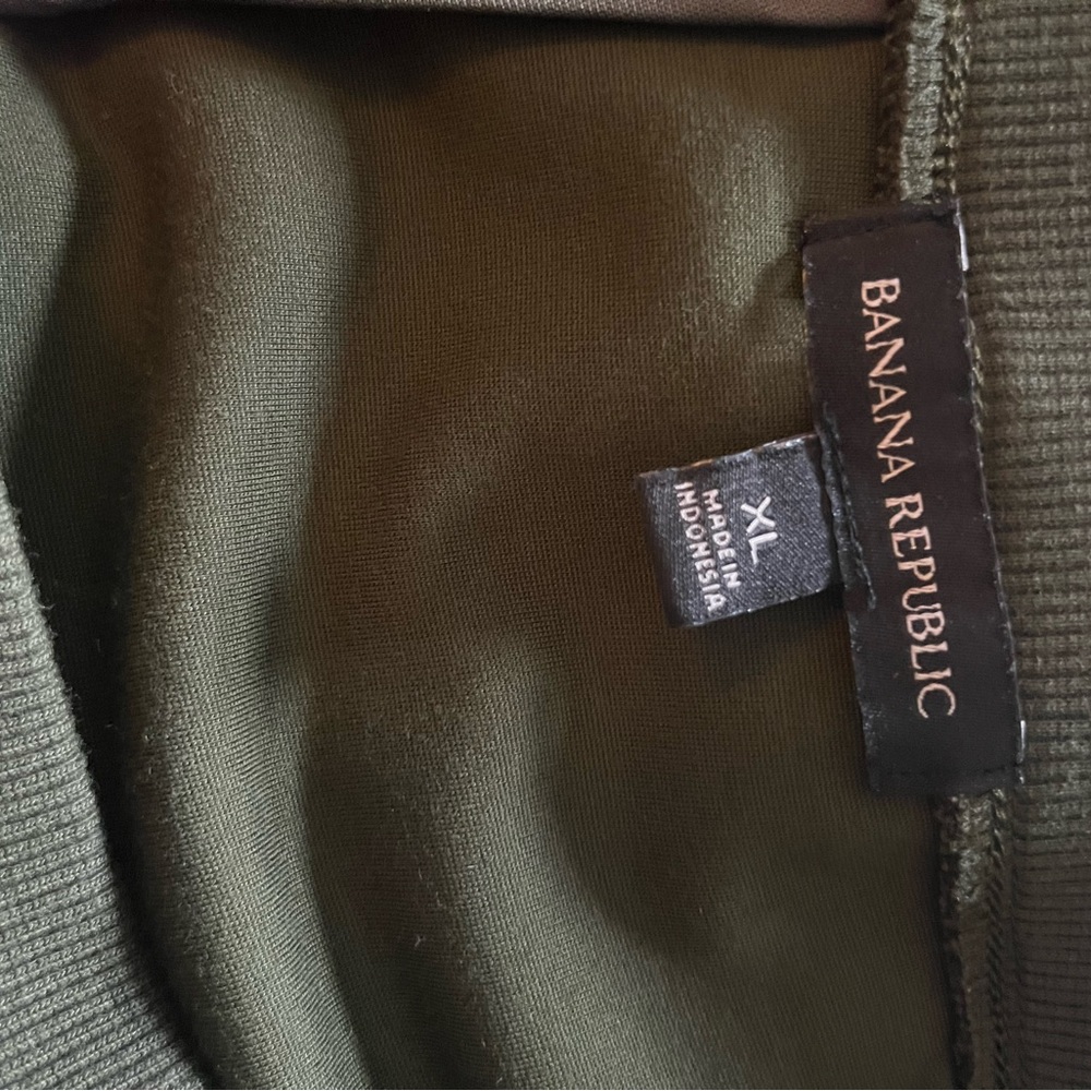 Banana Republic Olive Green Pencil Skirt - Picture 6 of 7